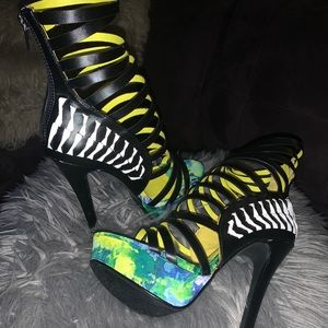 Shi by Journey Platform Heels